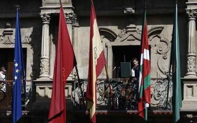 Ikurren legea atzera botako dute Gobernua babesten duten lau alderdiek