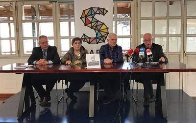 "Herritarren esku uzten dugu Sareren etorkizuna"