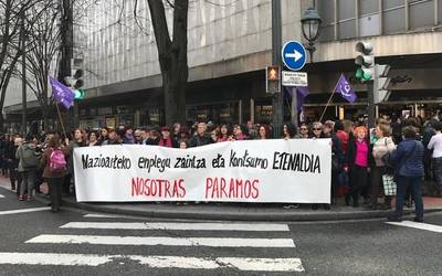 Ehunka emakume elkartu dira Bilbon "berdintasun erreala" exijitzeko