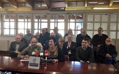 Guardia Zibilak 2015ean Sareri kendutako dirua itzultzeko eskatu dute Euzkitzek eta Arzallusek ere