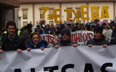 Hiru auzipeturen prozesamendu autoa berretsia