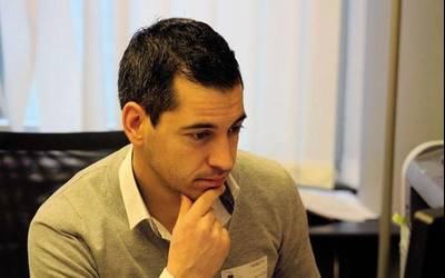 Frankismo garaiko errepresioaren ahotsak islatu ditu Joseba Ezeolazak liburu batean