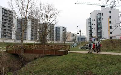 Gasteizko 4.900 etxebizitzaren katastroa jaitsi du Aldundiak