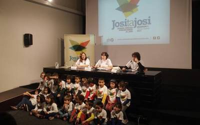 "Posible da aniztasunetik eskola publiko euskaldun bat izatea"