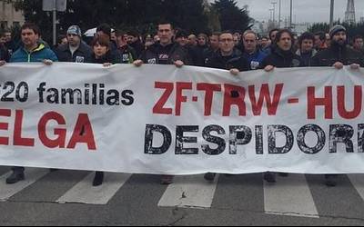 TRW enpresak 57 langile aldi baterako kontratatuko ditu eta aurreikusitako 22 kaleratzerekin segituko du