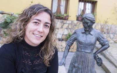 Ainhoa Azurmendi: “Kirolarekin gozatzen txikitatik erakustea da garrantzitsuena”