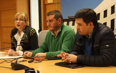 Agerraldi bateratua egin dute PPk, PSE-EEk eta Omniak, “informazio gardentasuna” aldarrikatzeko