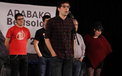 Xabi Igoa garaile Arabako Bertsolari txapelketako 5.finalerdian