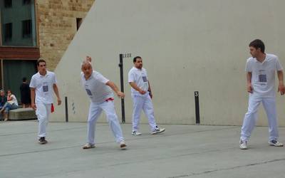 Eskuz binakako txapelketako izen-ematea zabaldu da jada