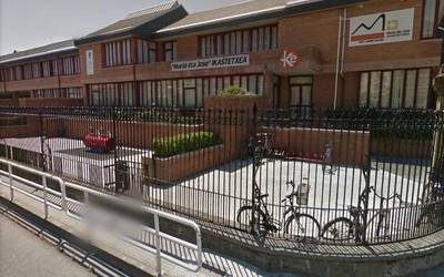 Lapurrak sartu ziren atzo Maria eta Jose ikastetxean