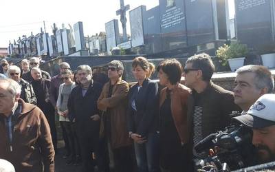 Juan Priede omendu zuten asteburuan hilerrian