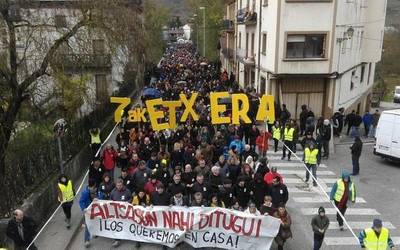 Altsasuko auzia Iruñean epaitu behar dela ebatzi du Nafarroako Justizia Auzitegi Nagusiak