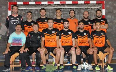 Racing Tolosto mailaz igoko da,  eta Mendibeltzek aukerak ditu