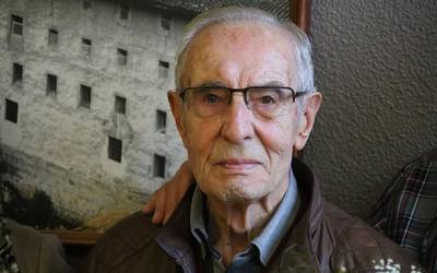 Ehun urte eta jakinmina "terriblia"