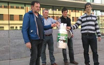 Esne sektorearen defentsan manifestazioa eginen dute apirilaren 1ean Elizondon