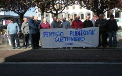 Pentsioen aldeko bi deialdi
