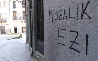 Herriko merkatariek oharra helarazi dute asteburuko pintaketen harira