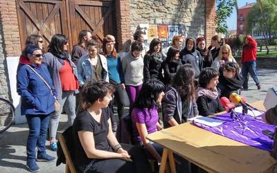 Hainbat eraso sexista salatu ditu mugimendu feministak