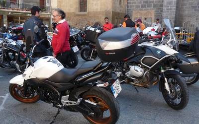 Arratsaldean ere, motor hotsak Herriko Plazan