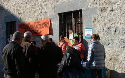 Elgoibarren galdeketa egiteko 1.450 herritarren babesa jaso du momentuz Gure Esku Dagok
