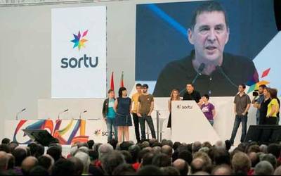 Arnaldo Otegi proposatu du idazkari nagusi Sortu alderdiak