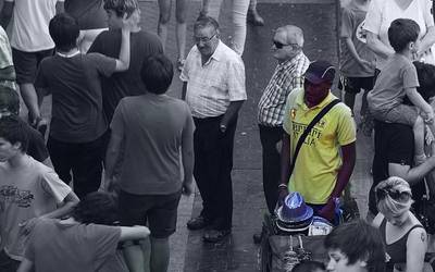 Azken diru bildaketa egin diote Mbayeren Senegalgo familiari