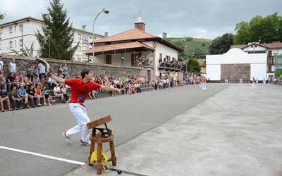 Laxoa txapelketa honetako partidarik luzeena eta laburrena jokatu dituzte asteburuan