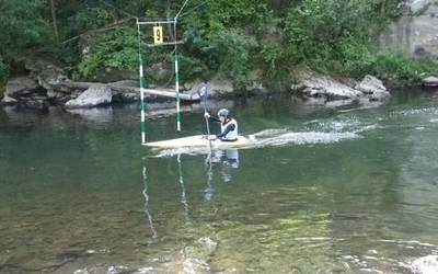 Eguraldia lagun eskolarteko piragua txapelketan