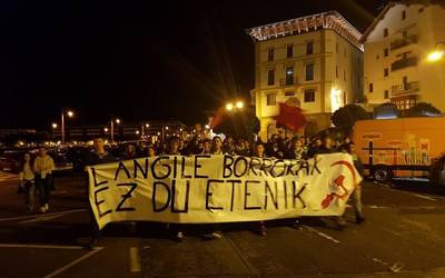 Maiatzak 1eko manifestazioa egin dute gazteek gaur goizaldean