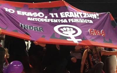"Gasteizen eragile feminista bat izan nahi genuen eta horregatik sortu dugu Indar Girls"