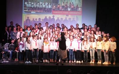 Zarautz Txiki abesbatzak Orioko elizan kantatuko du ostiral honetan