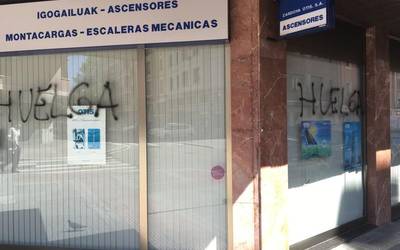 Lan-hitzarmen "duin" bat aldarrikatzeko greban daude Zardoya Otiseko beharginak