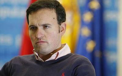 Extremera Nafarroako PPko buru izateko hautagai
