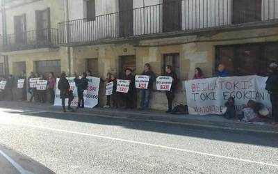 Beilatokiaren kokapen protestaren data aldaketa