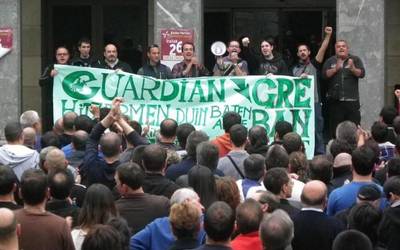 Guardianek zenbait instalazio itxi eta kanpora bidaliko ditu