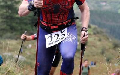 Abel Fernandez "Spiderman" korrikalariak lagunduko dio lasterkari itsu bati Zegama-Aizkorri egin dezan