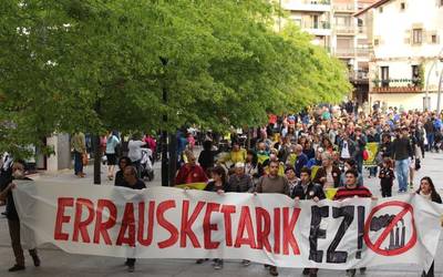 Erraustegiaren kontrako burrunba