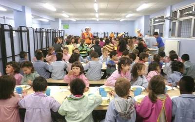 Familia eredu berriak aintzat hartuko ditu Familia Planak