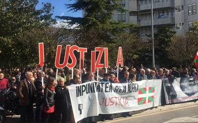 Nazioarteko zuzenbidea aplikatzeko eskatu du Martxoak 3 elkarteak