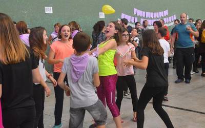 Ikasturtea agurtzeko festa, giro alaiean
