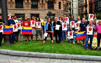 Maduroren gobernua kanporatzeko ahaleginetan daudenentzat mezua: 'Venezuela aurrera'
