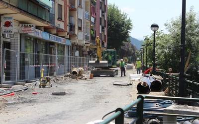 Udalak dio ez dela egia estolderia konpontzeko diru-laguntza galdu dela, bi proiektu garrantzitsu aurkeztuko dituztelako Foru Planean