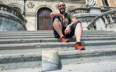 Aritz Ipiña: “Dena ondo antolatuta eta ikertuta zegoen errepresio frankistatik inork ez ihes egiteko”