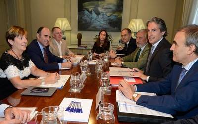 Hego Euskal Herriko AHTren lotura abendurako zehaztuta egonen da