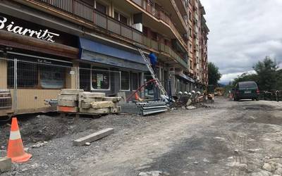 294.000 euro inguru aurreztu du udalak udan egiten ari den obretan