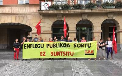 Erandioko Udalari enplegu publikoa sor dezan eskatu dio LABek