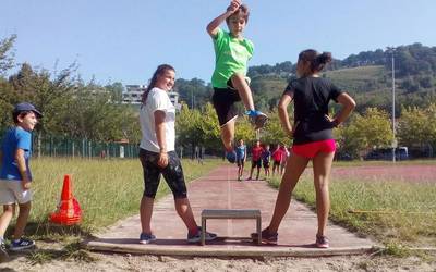 Astelehenean, entrenatzera