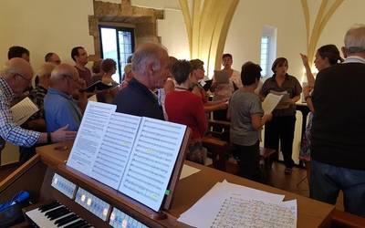 [AUDIOA] Truebaren Salbea abestu da gaur Arritokietan