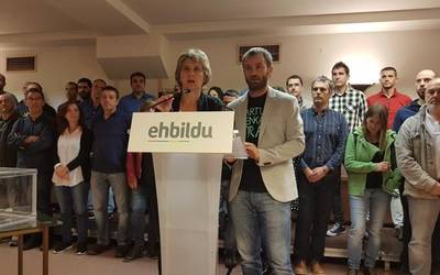 Eneko Etxeberria Kataluniako prozesu subiranistari babesa erakutsi dioten alkateen artean izan da