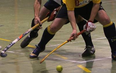 Euskadiko Areto Hockey Txapelketako finala jokatuko du bihar Ganbegik kiroldegian